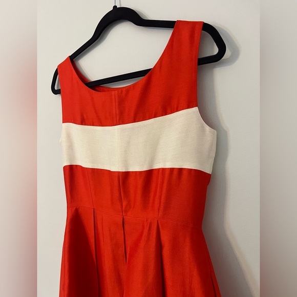 Kate Spade size 6 Pleated Silk Dress w pockets - Picture 2 of 8